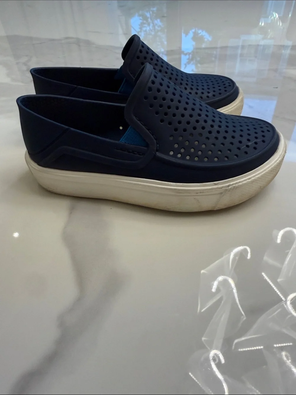 Crocs Kids Navy Blue Slip-On Water Shoes size 8